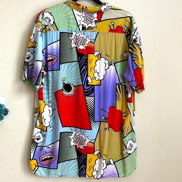 Zara comic print button shirt. Size: Large - Picture 3 of 6
